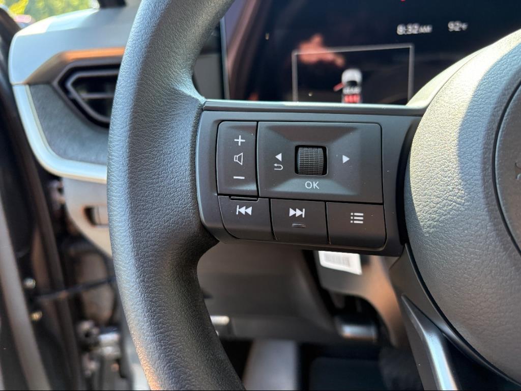 new 2025 Nissan Kicks car, priced at $28,344