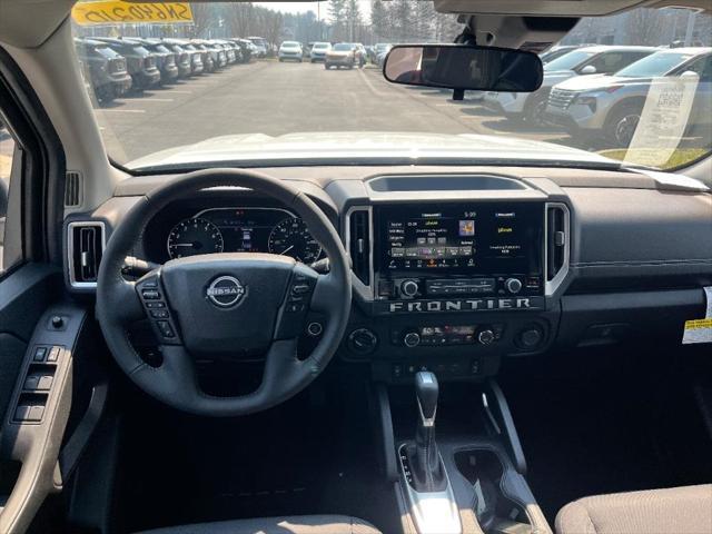 new 2025 Nissan Frontier car, priced at $40,538