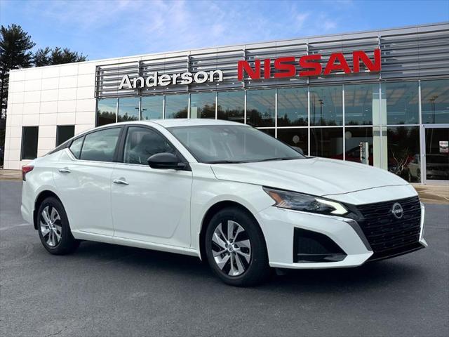 new 2025 Nissan Altima car, priced at $27,284