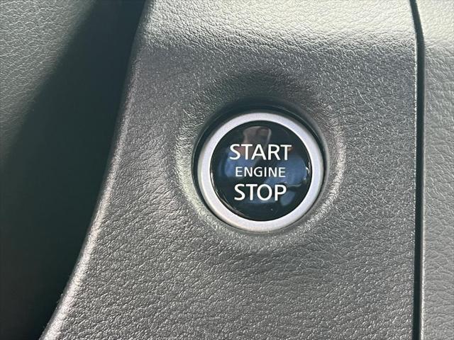 new 2025 Nissan Frontier car, priced at $38,221