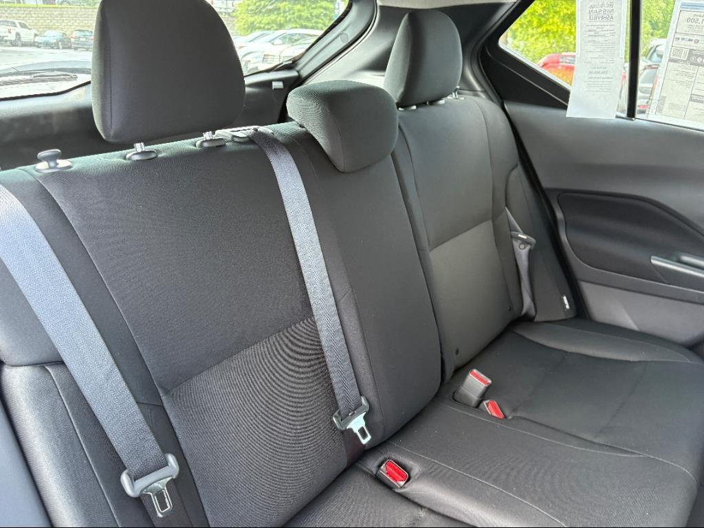 new 2025 Nissan Kicks car, priced at $23,338