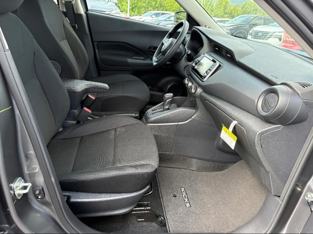 new 2025 Nissan Kicks car, priced at $23,338