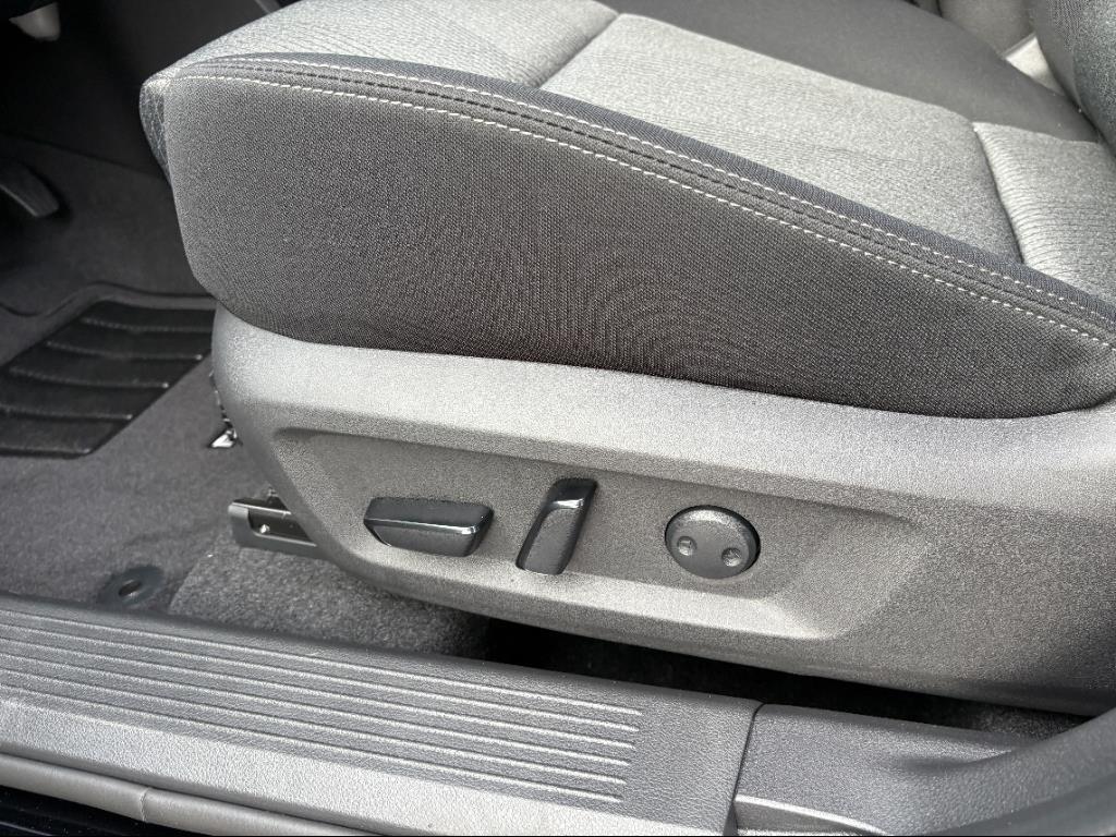 new 2025 Nissan Rogue car, priced at $32,234