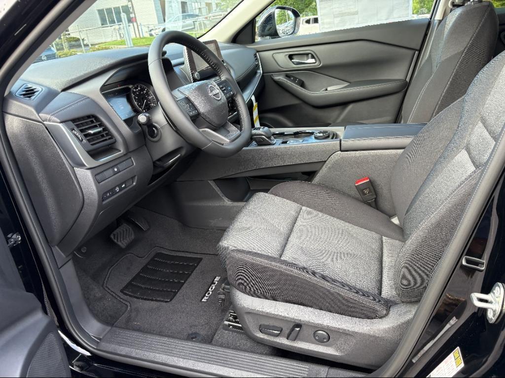 new 2025 Nissan Rogue car, priced at $32,234