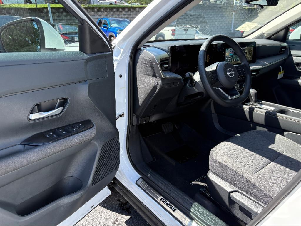 new 2025 Nissan Kicks car, priced at $27,302