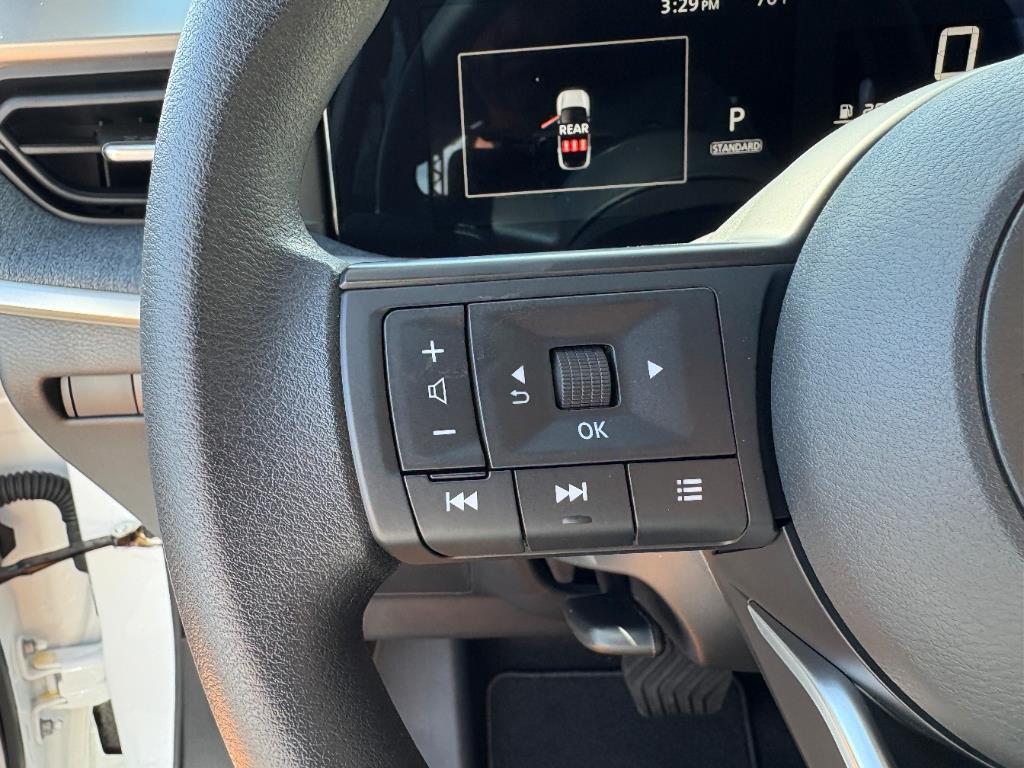 new 2025 Nissan Kicks car, priced at $27,302