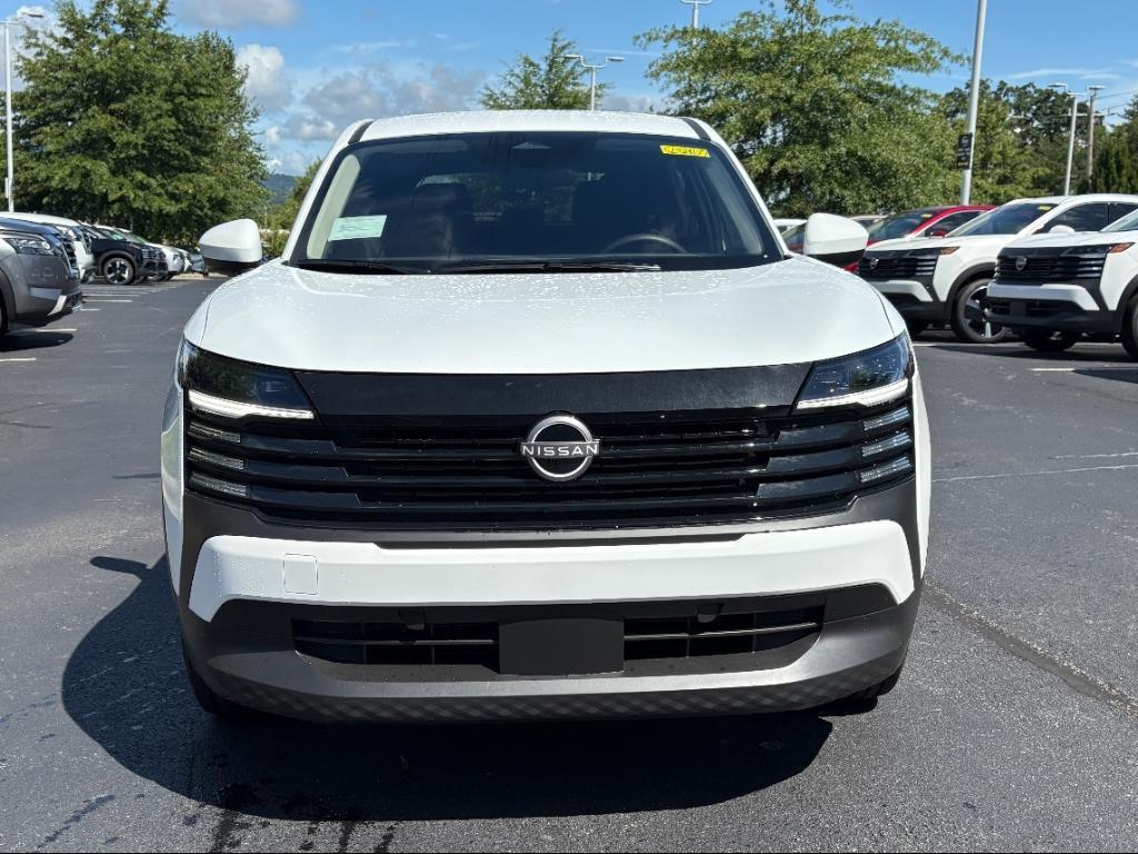 new 2025 Nissan Kicks car, priced at $27,302