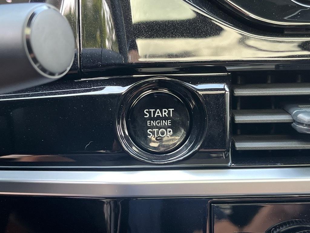 new 2025 Nissan Pathfinder car, priced at $43,370