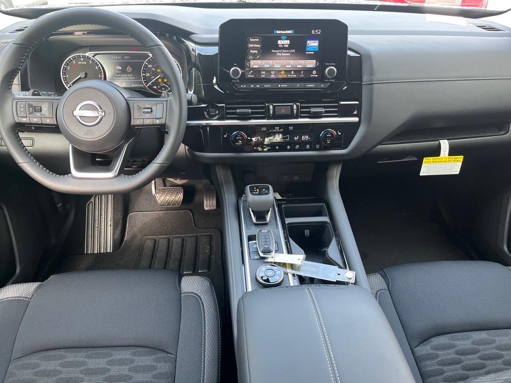 new 2025 Nissan Pathfinder car, priced at $43,370