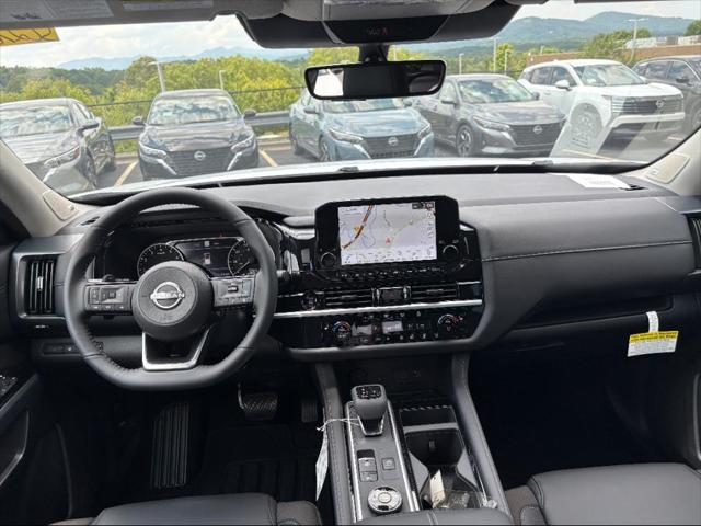 new 2025 Nissan Pathfinder car, priced at $47,122