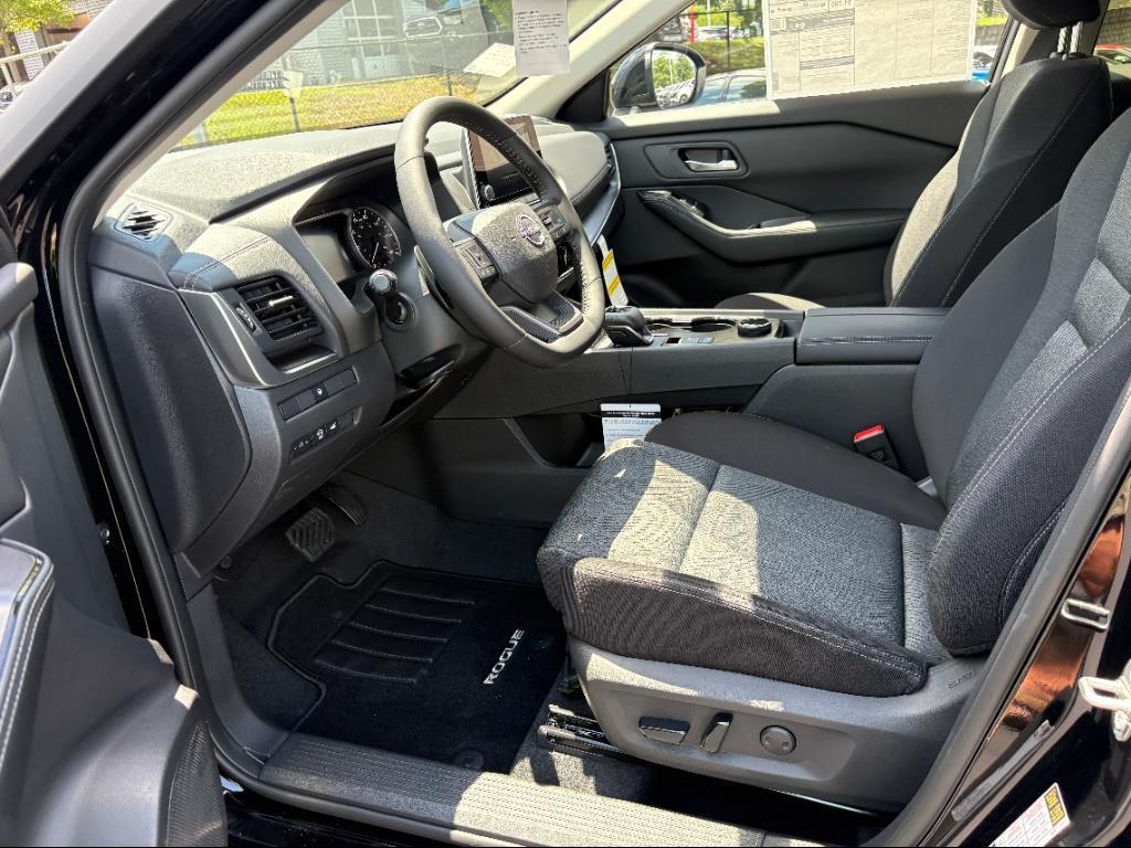 new 2025 Nissan Rogue car, priced at $32,064