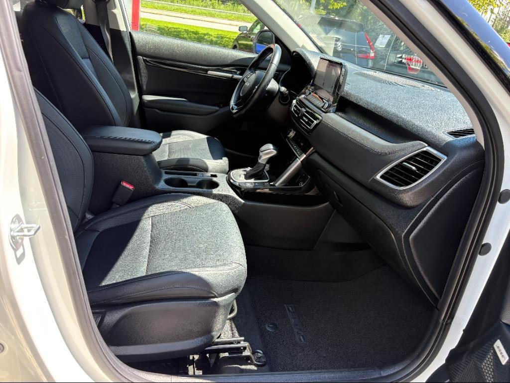 used 2023 Kia Seltos car, priced at $21,029