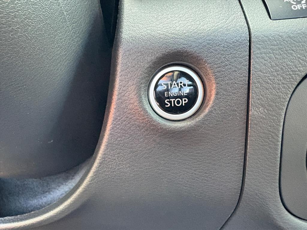 new 2025 Nissan Frontier car, priced at $41,077