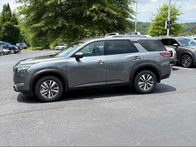 new 2025 Nissan Pathfinder car, priced at $43,912