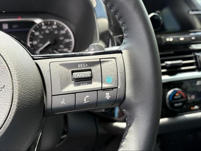 new 2025 Nissan Pathfinder car, priced at $43,912