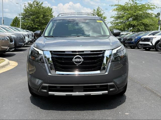 new 2025 Nissan Pathfinder car, priced at $43,912