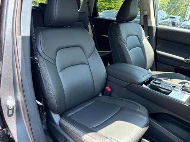 new 2025 Nissan Pathfinder car, priced at $43,234