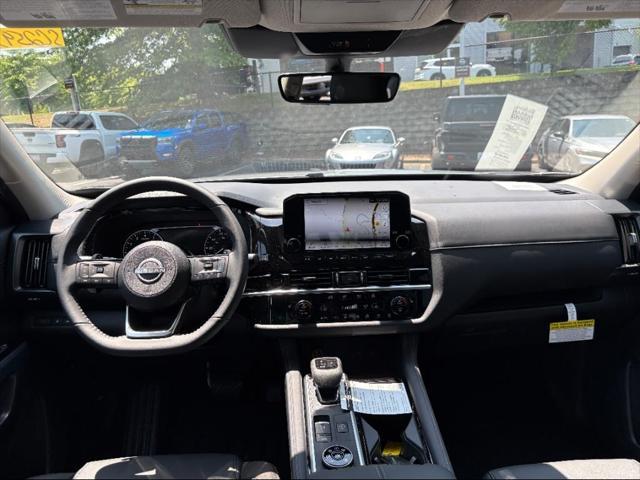 new 2025 Nissan Pathfinder car, priced at $43,234