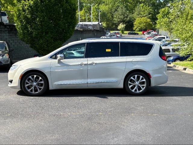 used 2020 Chrysler Pacifica car, priced at $15,585