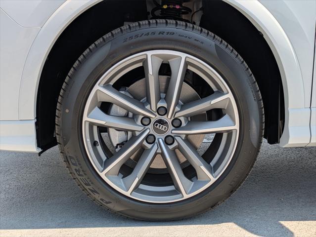 new 2025 Audi Q3 car, priced at $46,225