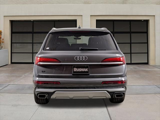 new 2025 Audi Q7 car, priced at $70,610