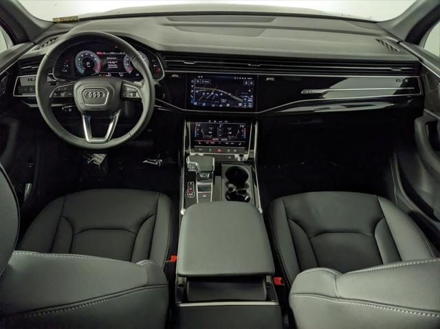 new 2025 Audi Q7 car, priced at $70,610