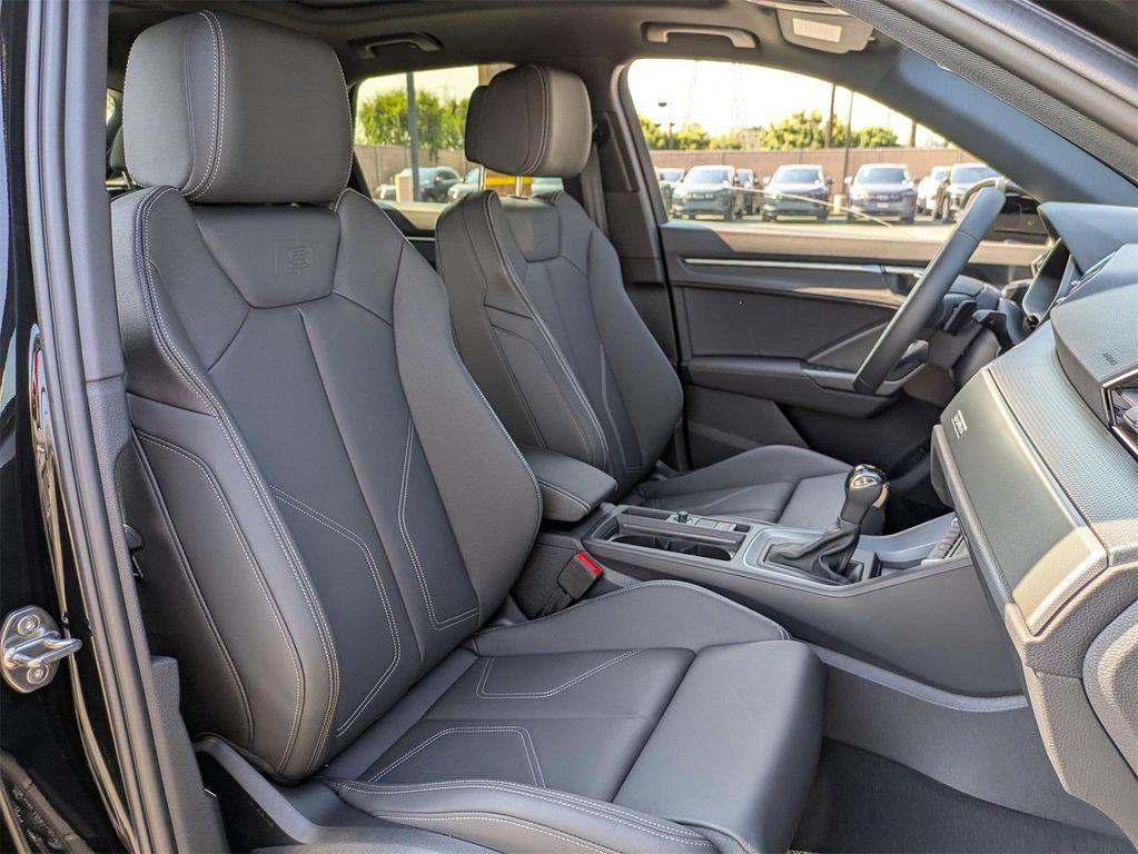 new 2025 Audi Q3 car, priced at $45,785