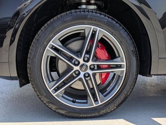 new 2025 Audi Q5 car, priced at $69,160