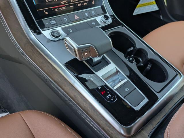 new 2025 Audi Q7 car, priced at $76,860