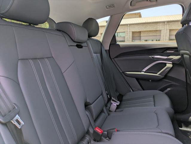 new 2025 Audi Q5 car, priced at $60,290