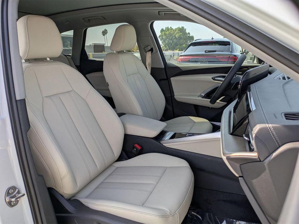 new 2025 Audi Q5 car, priced at $60,140