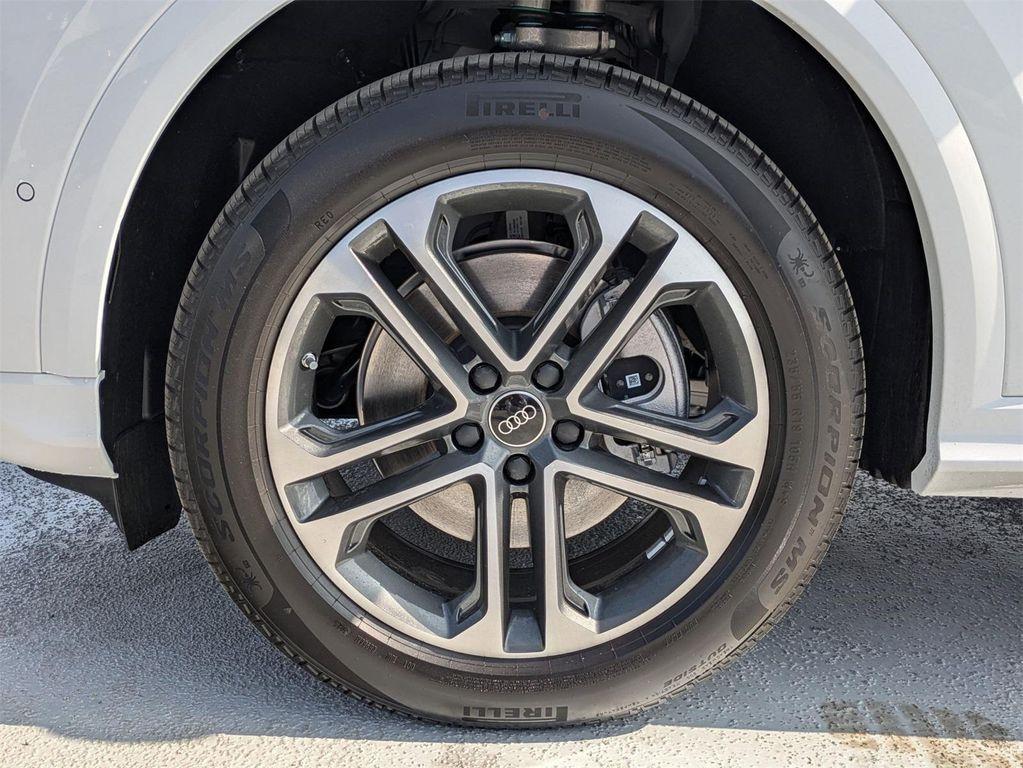 new 2025 Audi Q5 car, priced at $60,140