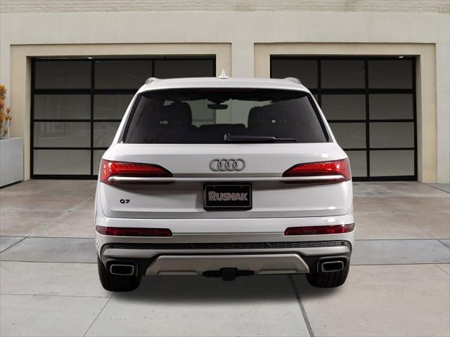 new 2025 Audi Q7 car, priced at $75,510