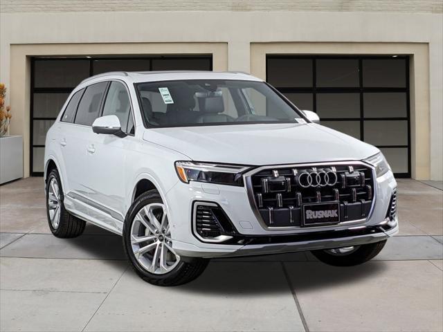 new 2025 Audi Q7 car, priced at $75,510