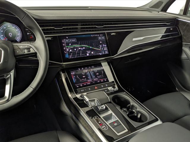 new 2025 Audi Q7 car, priced at $75,510