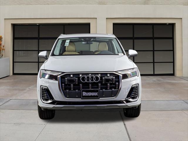 new 2025 Audi Q7 car, priced at $75,510