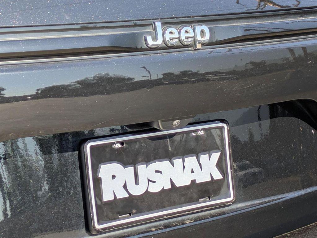 used 2023 Jeep Grand Cherokee car, priced at $28,950
