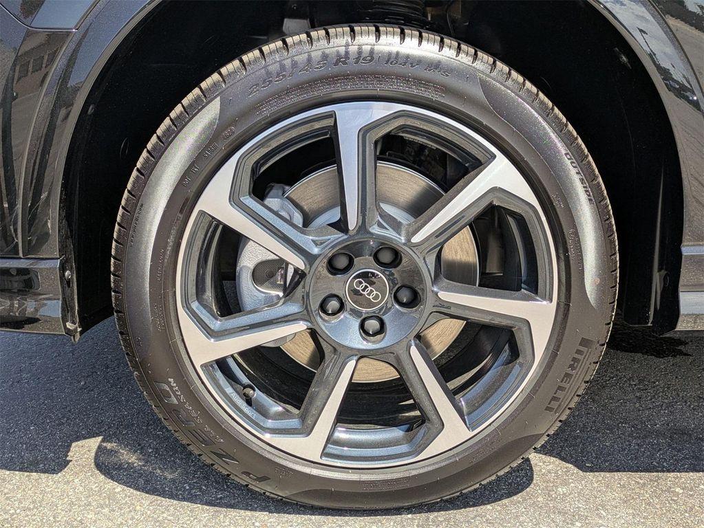 new 2025 Audi Q3 car, priced at $47,200