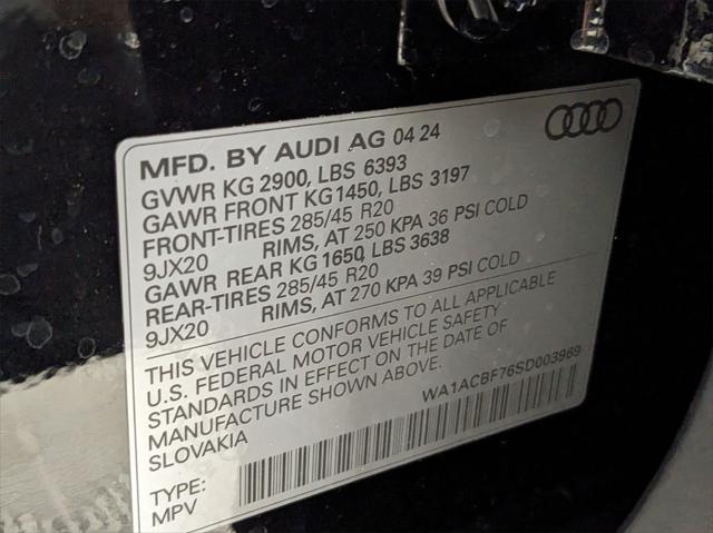 new 2025 Audi Q7 car, priced at $65,270