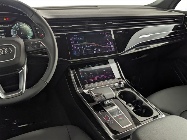 new 2025 Audi Q7 car, priced at $65,270