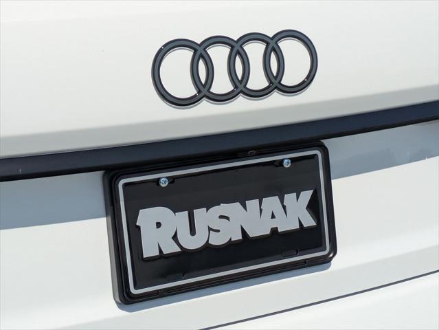 new 2025 Audi Q7 car, priced at $76,860