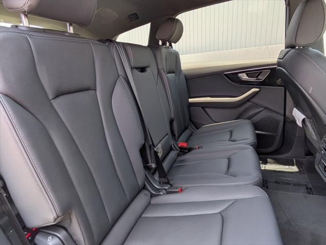 new 2025 Audi Q7 car, priced at $69,170