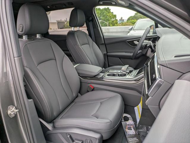 new 2025 Audi Q7 car, priced at $77,460
