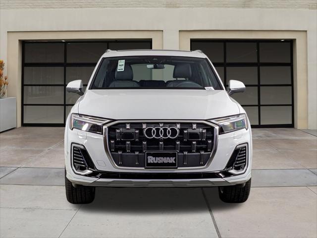 new 2025 Audi Q7 car, priced at $70,015