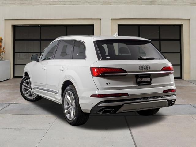 new 2025 Audi Q7 car, priced at $70,015