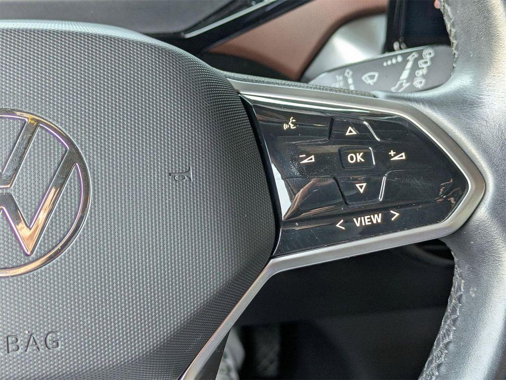 used 2022 Volkswagen ID.4 car, priced at $23,988