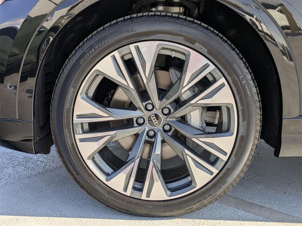 new 2026 Audi Q8 car, priced at $86,110