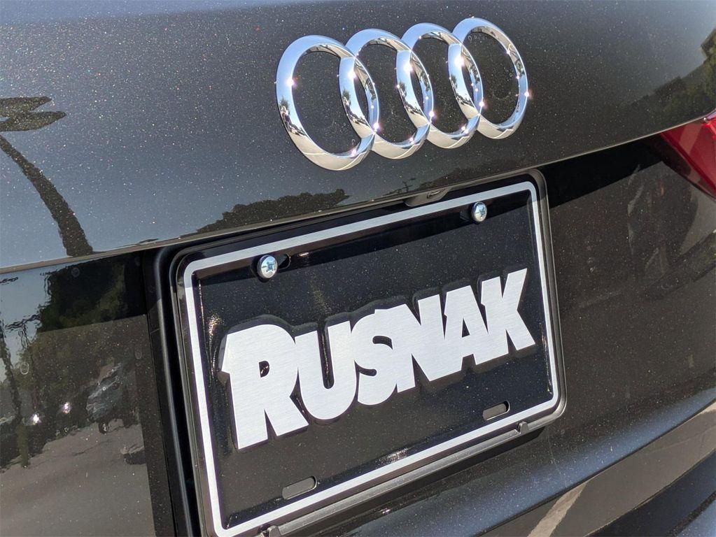new 2025 Audi Q3 car, priced at $43,925