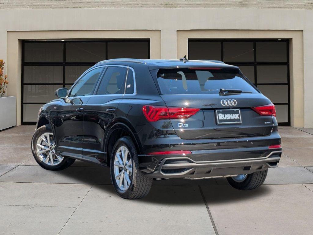new 2025 Audi Q3 car, priced at $43,925