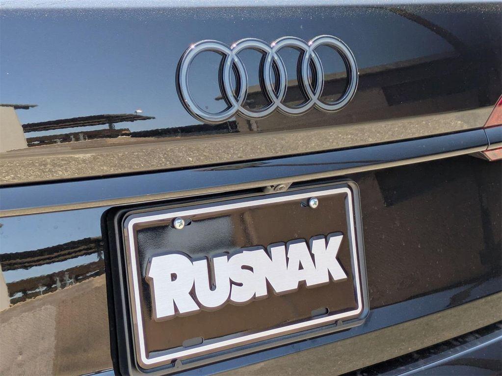 new 2025 Audi Q7 car, priced at $69,060